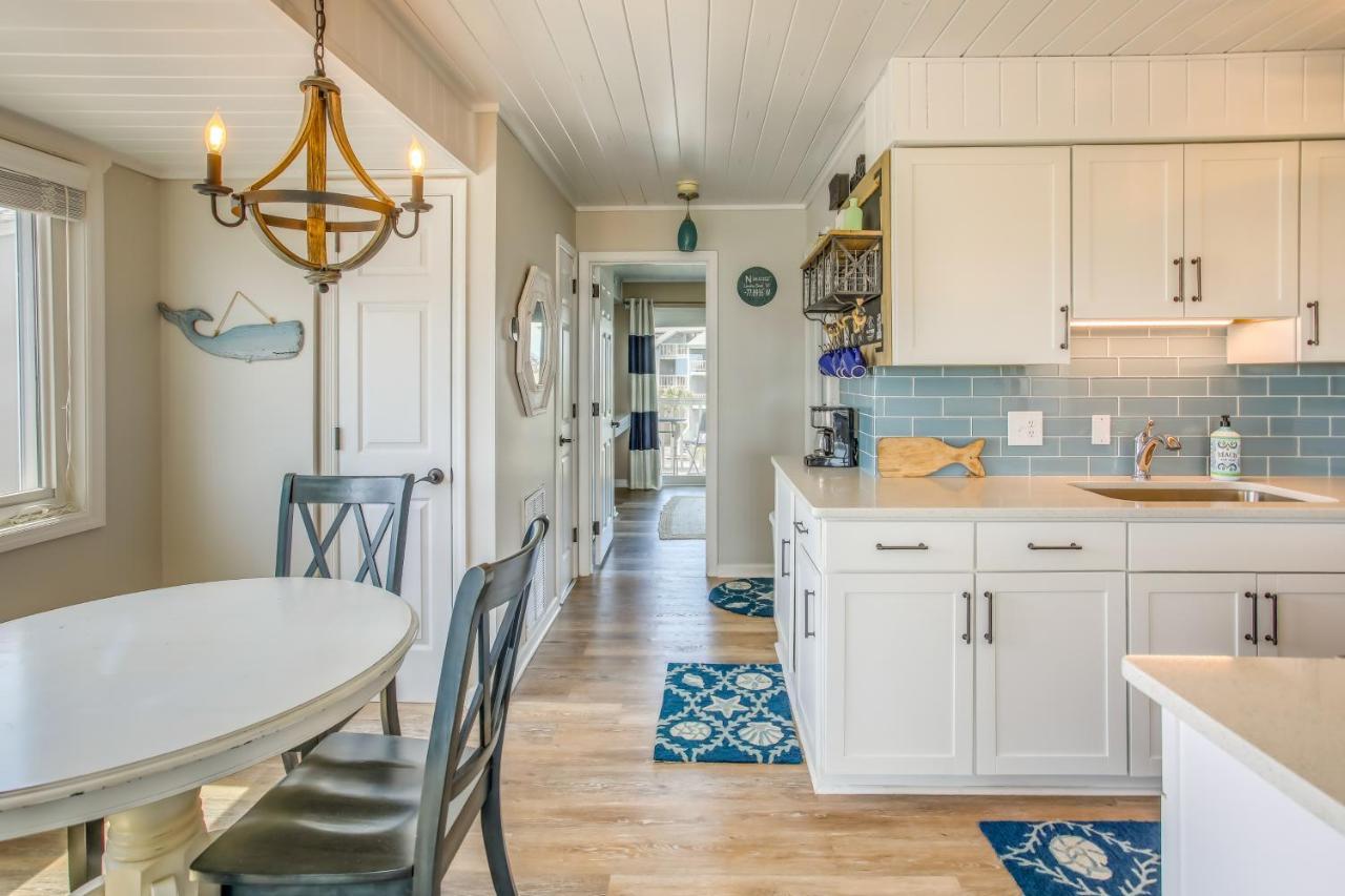 Carolina Beach Condo With Community Pool Exterior photo