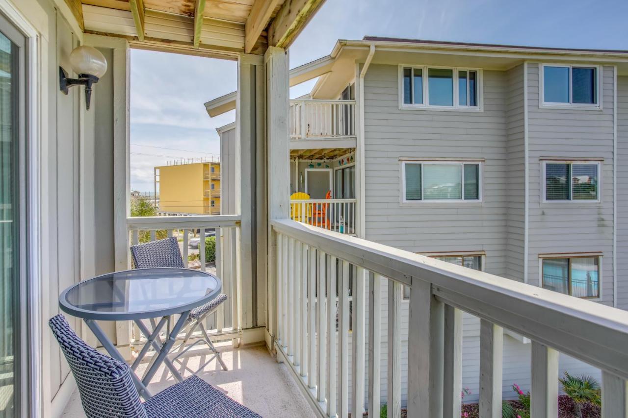 Carolina Beach Condo With Community Pool Exterior photo